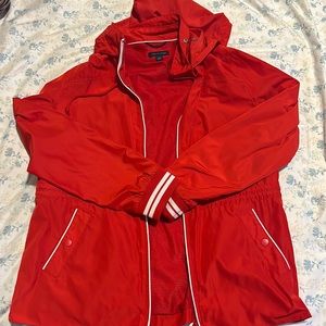 Women’s windbreaker